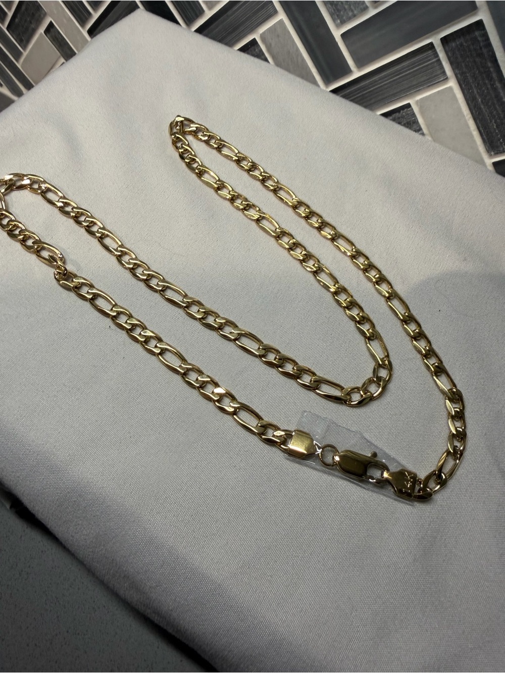 14kt Gold filled 24” Figaro Chain Necklace 22.5g 6.3mm
